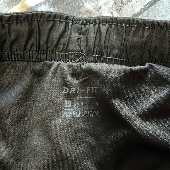 Nike drift shorts size large - Picture 2 of 4